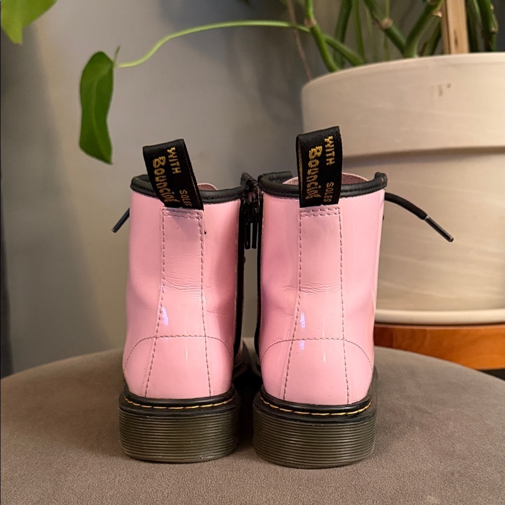 Dr. Martins Pink 1460 US 3 Pink Vegan Leather Tie/Zip-Up Boots - Picture 4 of 8